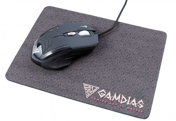 Обзор комплекта Gamdias HERMES E1+DEMETER E2+NYX E1 — Коврик NYX E1. 1