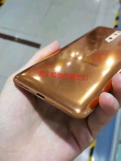 Флагман Nokia 8 впервые появился на фотографиях