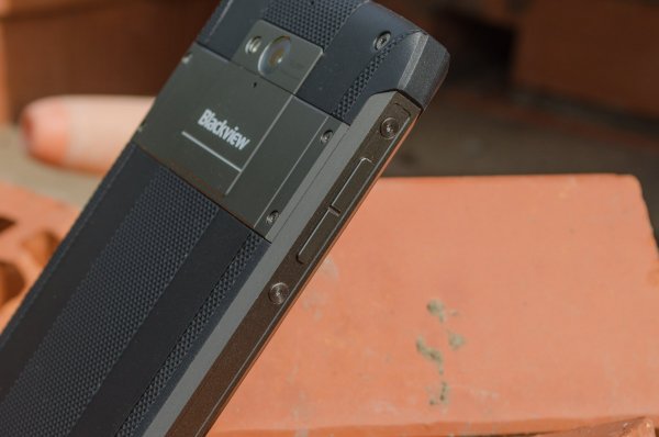 Обзор Blackview BV8000Pro — Внешний вид. 7