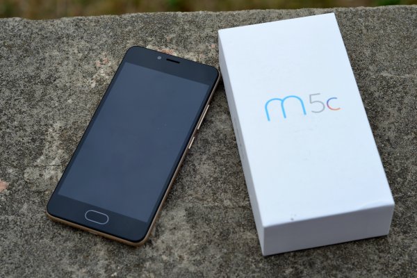 Обзор Meizu M5c — Комплектация. 1
