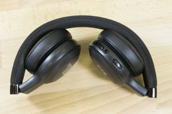 Обзор Bluetooth-наушников JBL E45BT — Внешний вид и удобство использования. 12