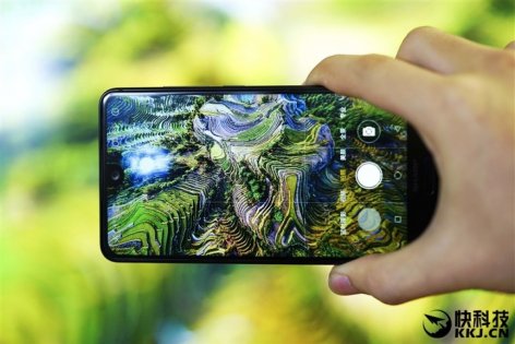 Sharp Aquos S2 — передовые мобильные технологии за 0