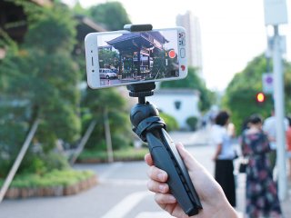Как делать красивые фото и видео со штативом для смартфонов