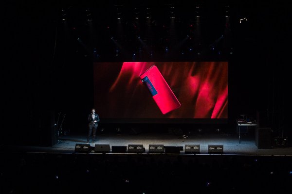 MEIZU Show: песни, пляски и новинки