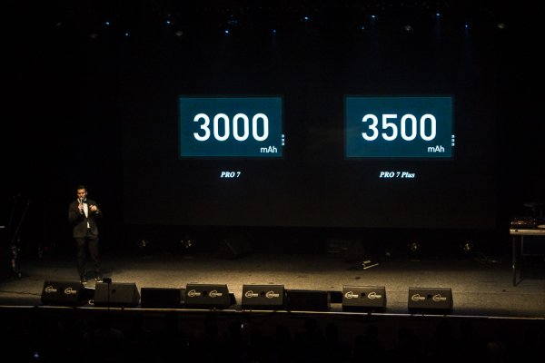 MEIZU Show: песни, пляски и новинки