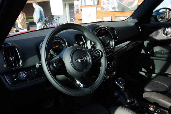 Приятное с полезным: «Культурный Замес» и тест-драйв MINI Countryman