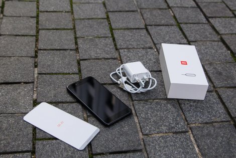 Обзор Xiaomi Mi A1 — Комплектация. 5