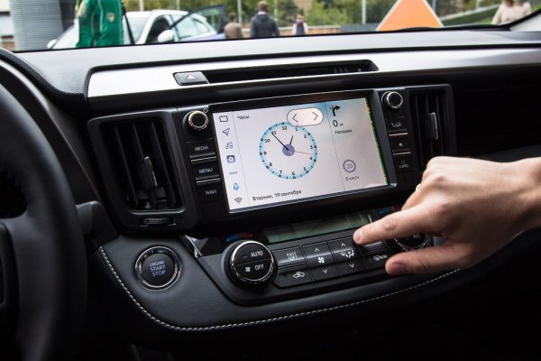 В России появятся автомобили со встроенным Яндекс.Авто