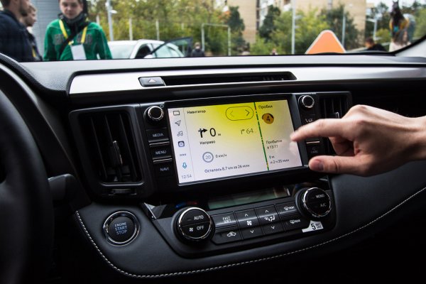 В России появятся автомобили со встроенным Яндекс.Авто
