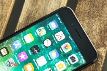 Мнение: iPhone 8 (Plus) стар и скучен — О новом в двух словах: Qi и стекло. 2
