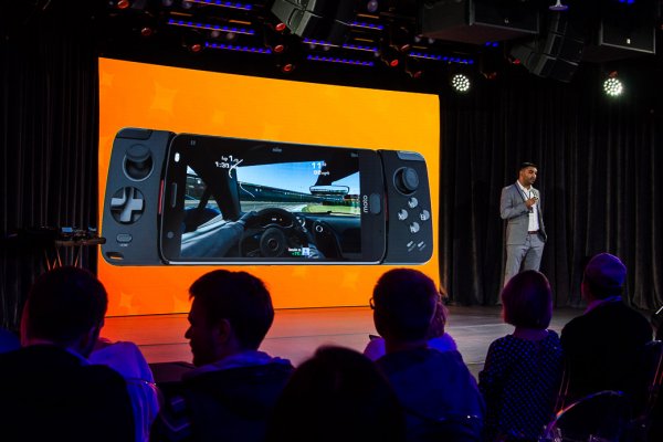Hello Moto: в России представлены новые смартфоны и модули
