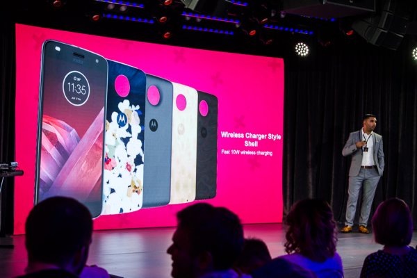 Hello Moto: в России представлены новые смартфоны и модули