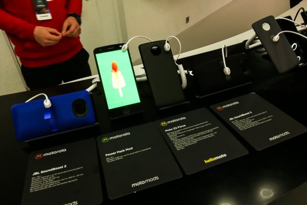Hello Moto: в России представлены новые смартфоны и модули