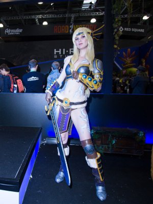 Выбираем лучшую девушку Comic Con и ИгроМир 2017