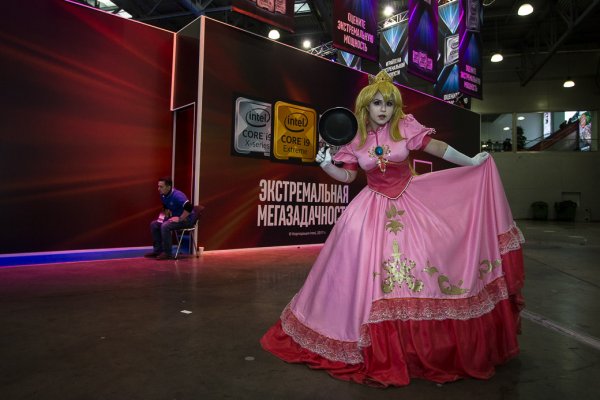 Выбираем лучшую девушку Comic Con и ИгроМир 2017