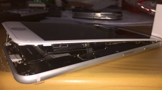 Apple начала расследование по вздутию аккумуляторов в iPhone 8 Plus