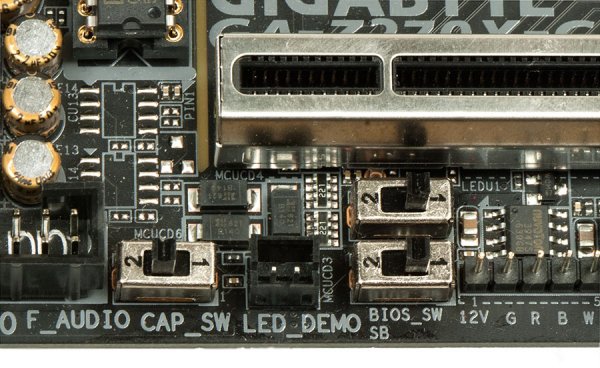 GIGABYTE GA-Z270X-Gaming 7: для оверклокеров и энтузиастов — Внешний вид. 17