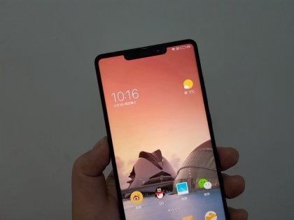 Xiaomi готовит обновленный Mi Mix 2s с дизайном iPhone X
