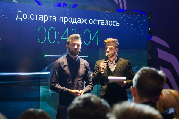 Торжественный старт продаж Xbox One X в России