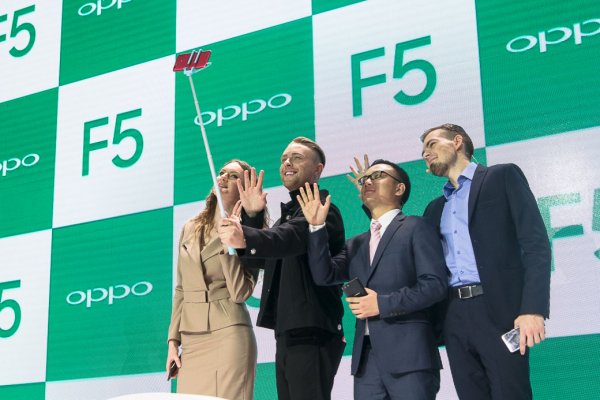 OPPO выходит на российский рынок с «селфифоном» F5