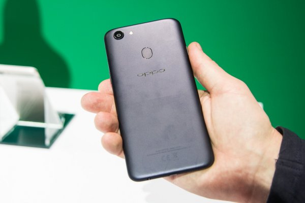OPPO выходит на российский рынок с «селфифоном» F5