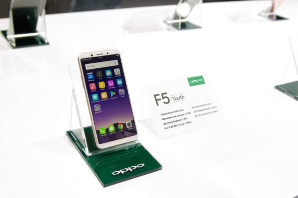 OPPO выходит на российский рынок с «селфифоном» F5