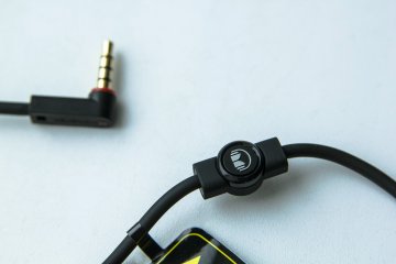 Обзор гарнитуры Monster Elements Over-Ear — Органы управления и функционал. 5