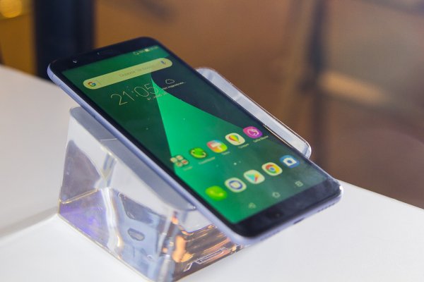 В России официально представлен Zenfone Max Plus