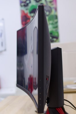 Обзор геймерского монитора Asus ROG STRIX XG27VQ — Дисплей в работе. 2