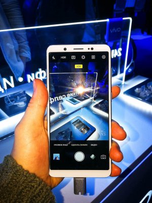 Vivo выходит на российский рынок с флагманами V7 и V7+