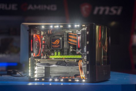 ASUS представила в России обновленные ноутбуки Republic of Gamers