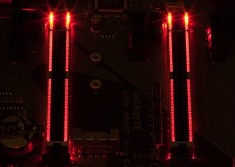 Обзор платы GIGABYTE Z370 AORUS Ultra Gaming — Внешний вид. 7