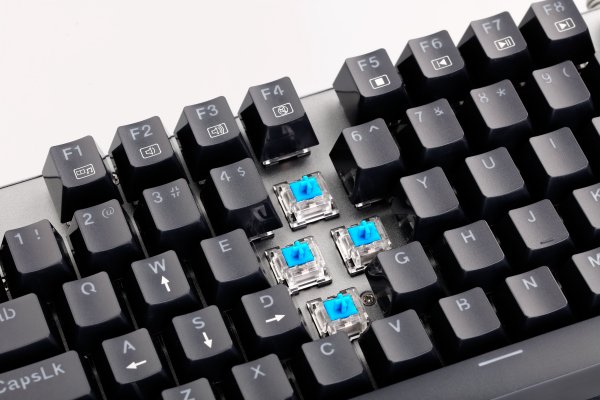Трешбокс разыгрывает геймерские аксессуары! — Клавиатура THUNDEROBOT K70R. 4