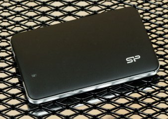 Обзор портативных накопителей Silicon Power Armor A62 и Bolt B10 — Внешний вид. 8