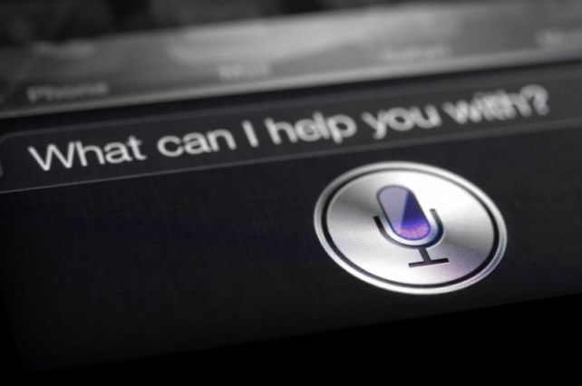 Apple ищет человека, который сделает из Siri личность