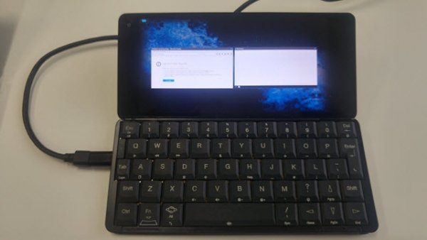 Gemini PDA вопреки обещаниям поставляется только с Android