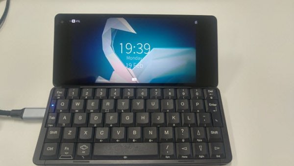 Gemini PDA вопреки обещаниям поставляется только с Android