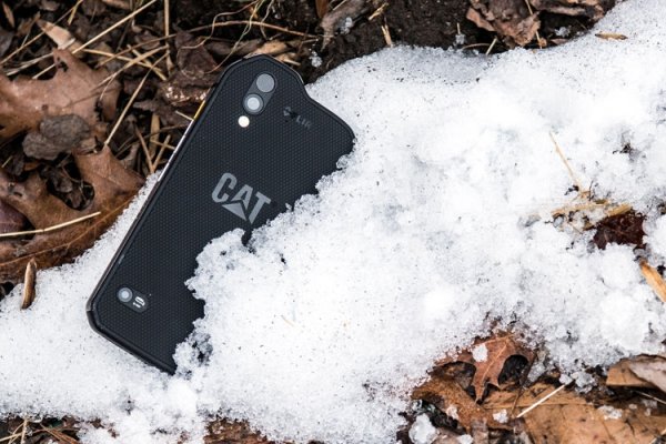 CAT S61 — смартфон с тепловизором, дальномером, гигрометром и термометром
