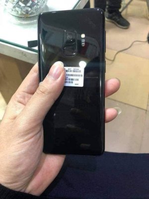 Официальное промо-видео и реальные фото Galaxy S9 и S9+ выложили в сеть