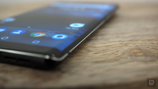 Представлен Nokia 8 Sirocco, премиум-флагман на Android One