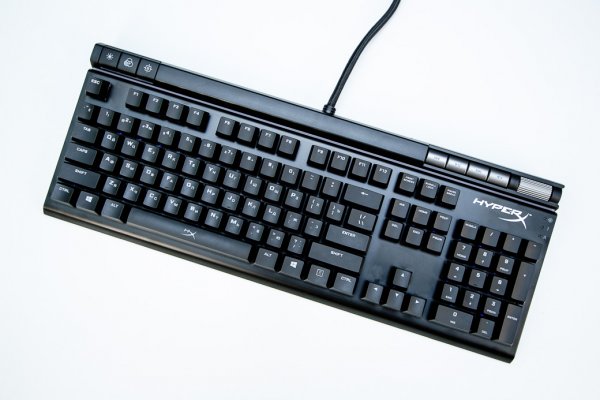 Обзор игровой клавиатуры HyperX Alloy Elite RGB — Внешний вид. 4