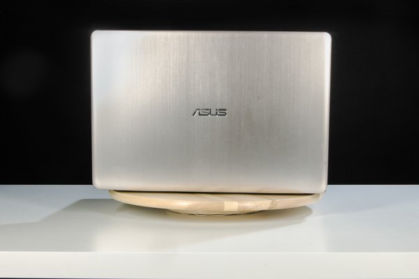 Обзор ASUS VivoBook Pro N580VD — Внешний вид. 1
