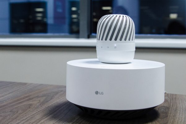 Обзор LG PJ9: играет и левитирует — Функционал и управление. 8