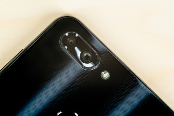 Обзор ZTE Blade V9 — Камеры. 1