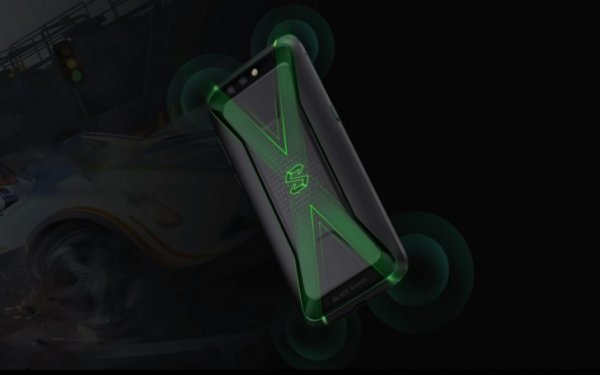 Xiaomi представила игровой смартфон с жидкостной системой охлаждения