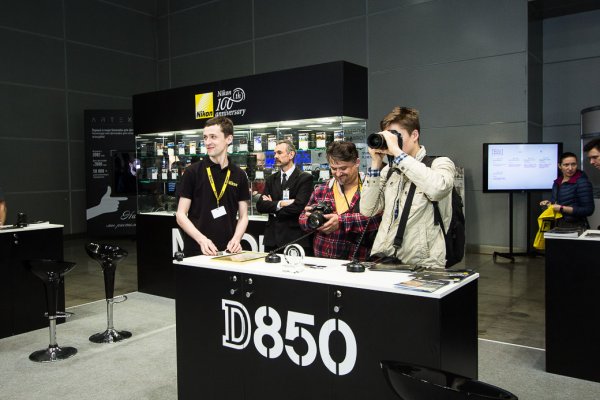 Компания Nikon на Фотофоруме 2018 — интервью Трешбокса