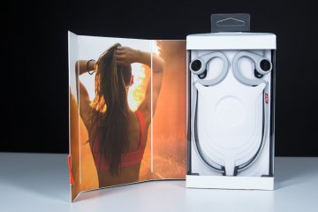 Обзор беспроводных наушников Plantronics BackBeat Fit 305 и BackBeat Fit — Упаковка и комплектация. 2