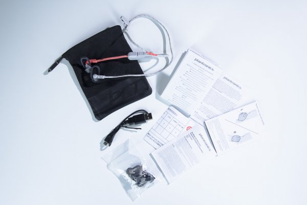 Обзор беспроводных наушников Plantronics BackBeat Fit 305 и BackBeat Fit — Упаковка и комплектация. 4