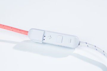 Обзор беспроводных наушников Plantronics BackBeat Fit 305 и BackBeat Fit — Внешний вид и эргономика BackBeat Fit 305. 4