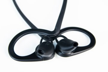 Обзор беспроводных наушников Plantronics BackBeat Fit 305 и BackBeat Fit — Внешний вид и эргономика BackBeat Fit. 7